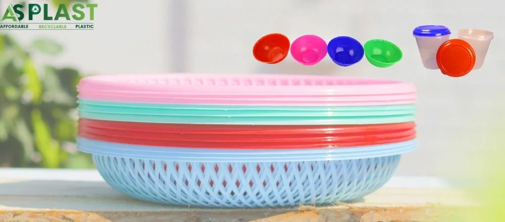 How to Get Rid of Stains & Smell From Your Plastic Kitchenware?
